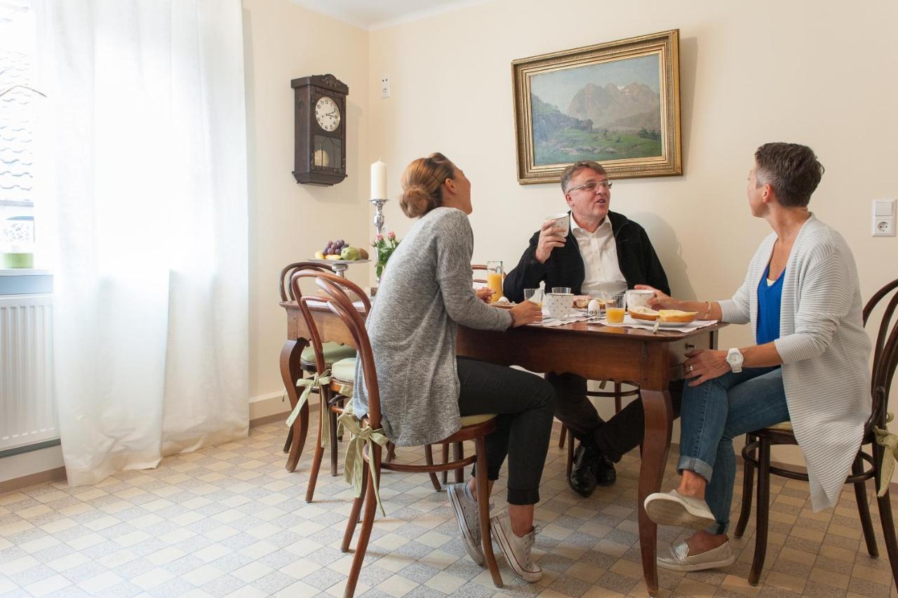 Pension Amthof 오벨던딩언 외부 사진